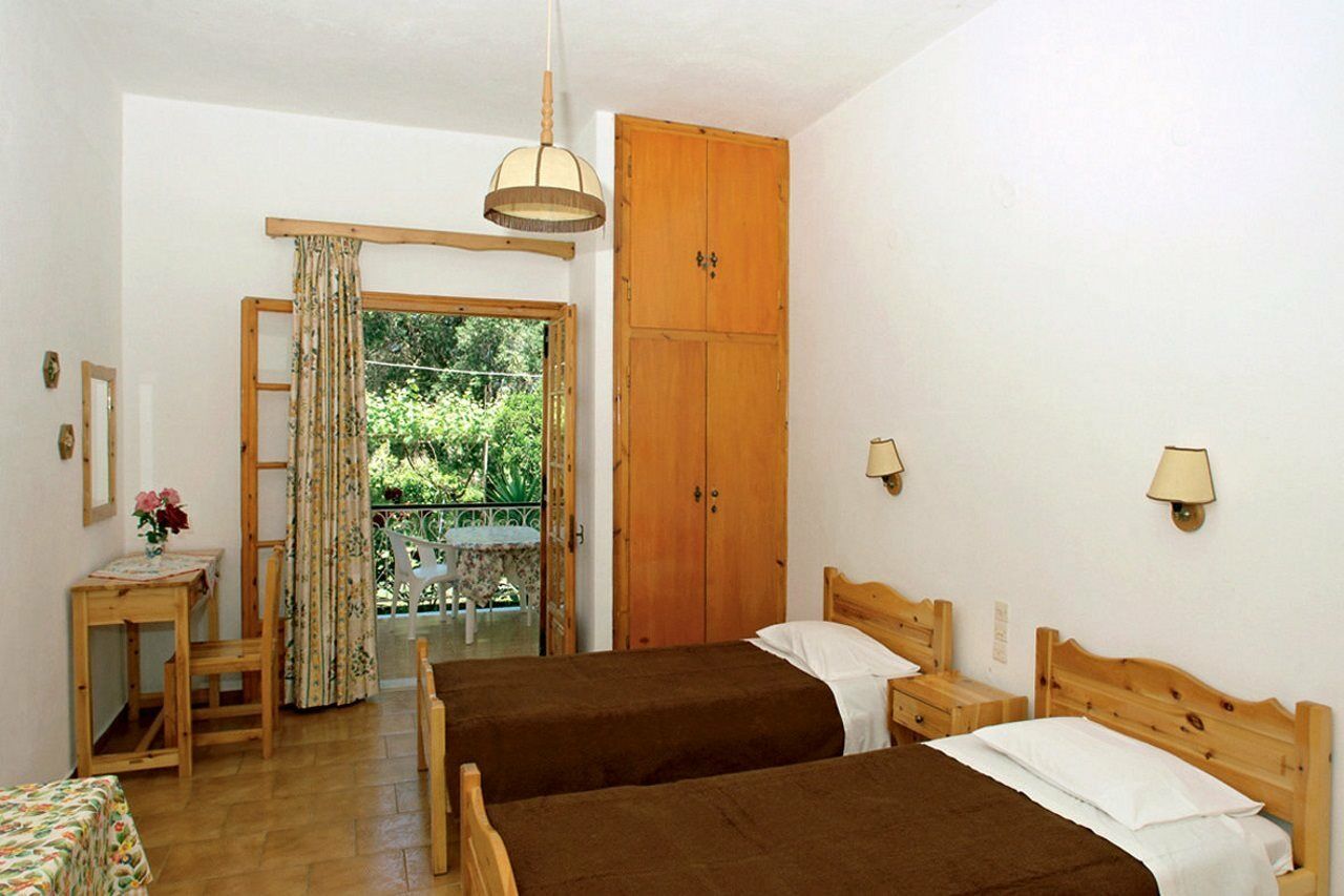 אצ'ארבי Niki Studios And Apartments By Hotelius מראה חיצוני תמונה